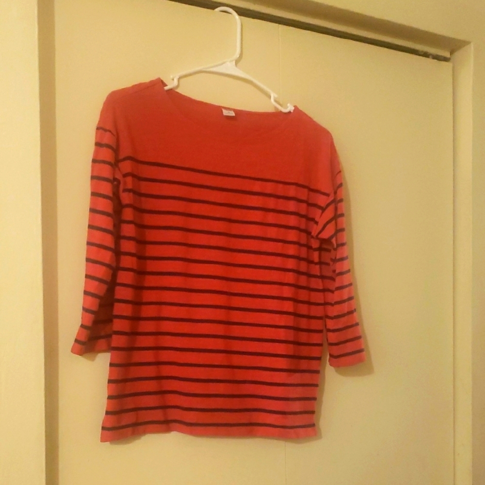 💫Old Navy Coral and Navy Striped Lightweight Sweater